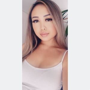 Meet your Posher, Cassandra